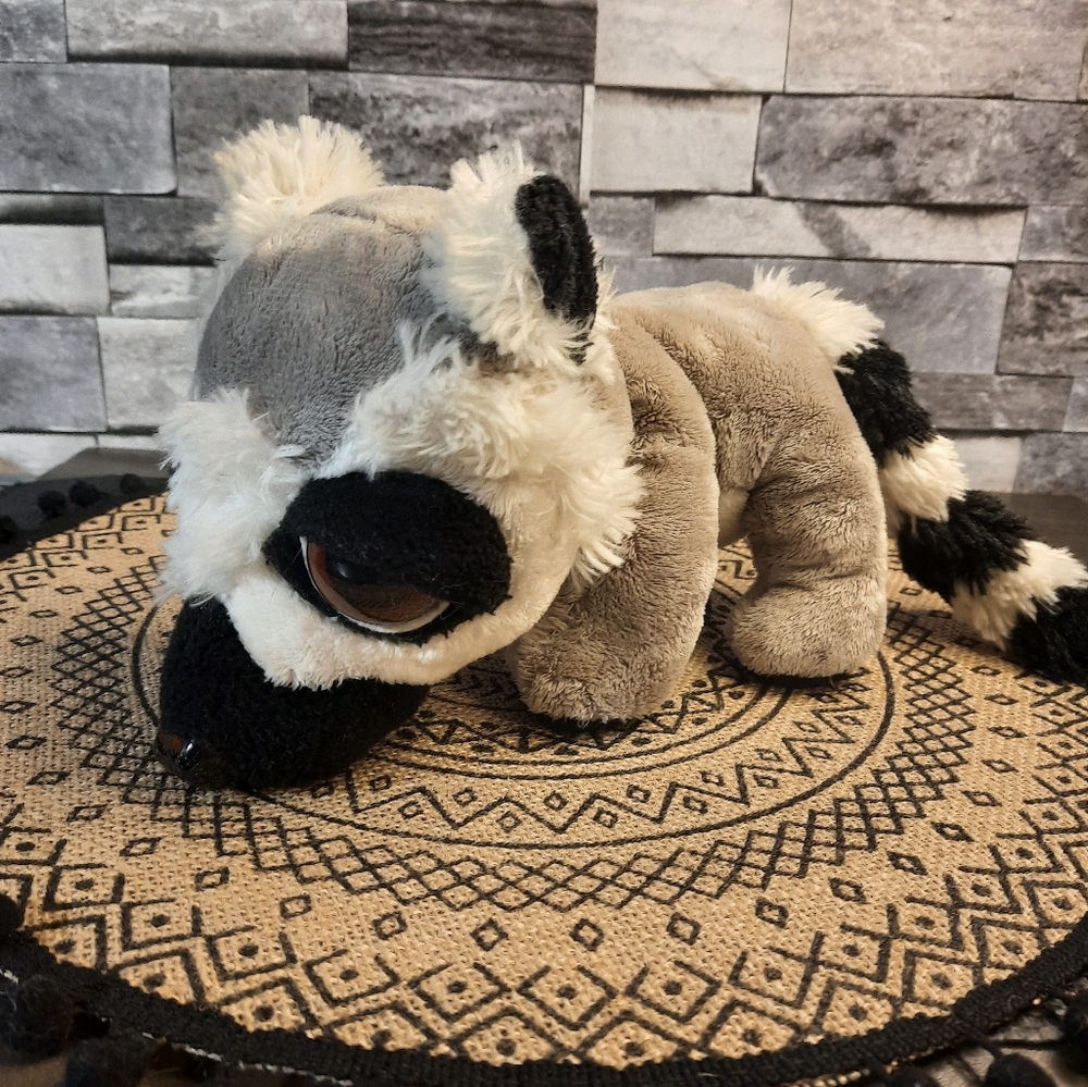 RUSS BERRIE 9" Grey, Black and White Racoon name LEMAR